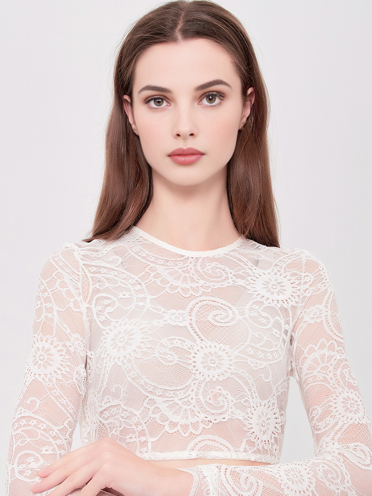 Grünes Dirndl mit weißer Bluse