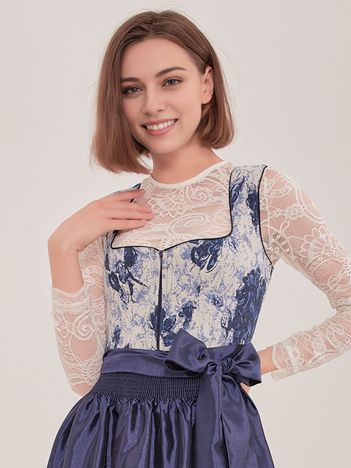 Dirndl in Blau