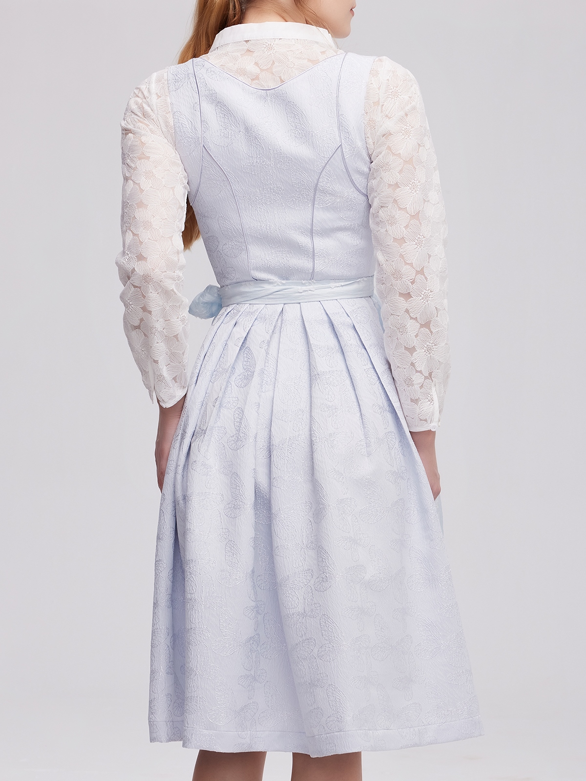 Dirndl mit Trachtenbluse langarm Spitze