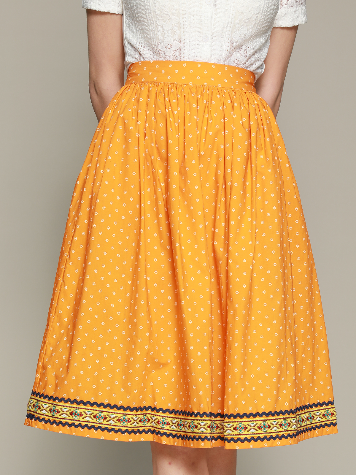 Dirndl mit Hakenverschluss in Gelb