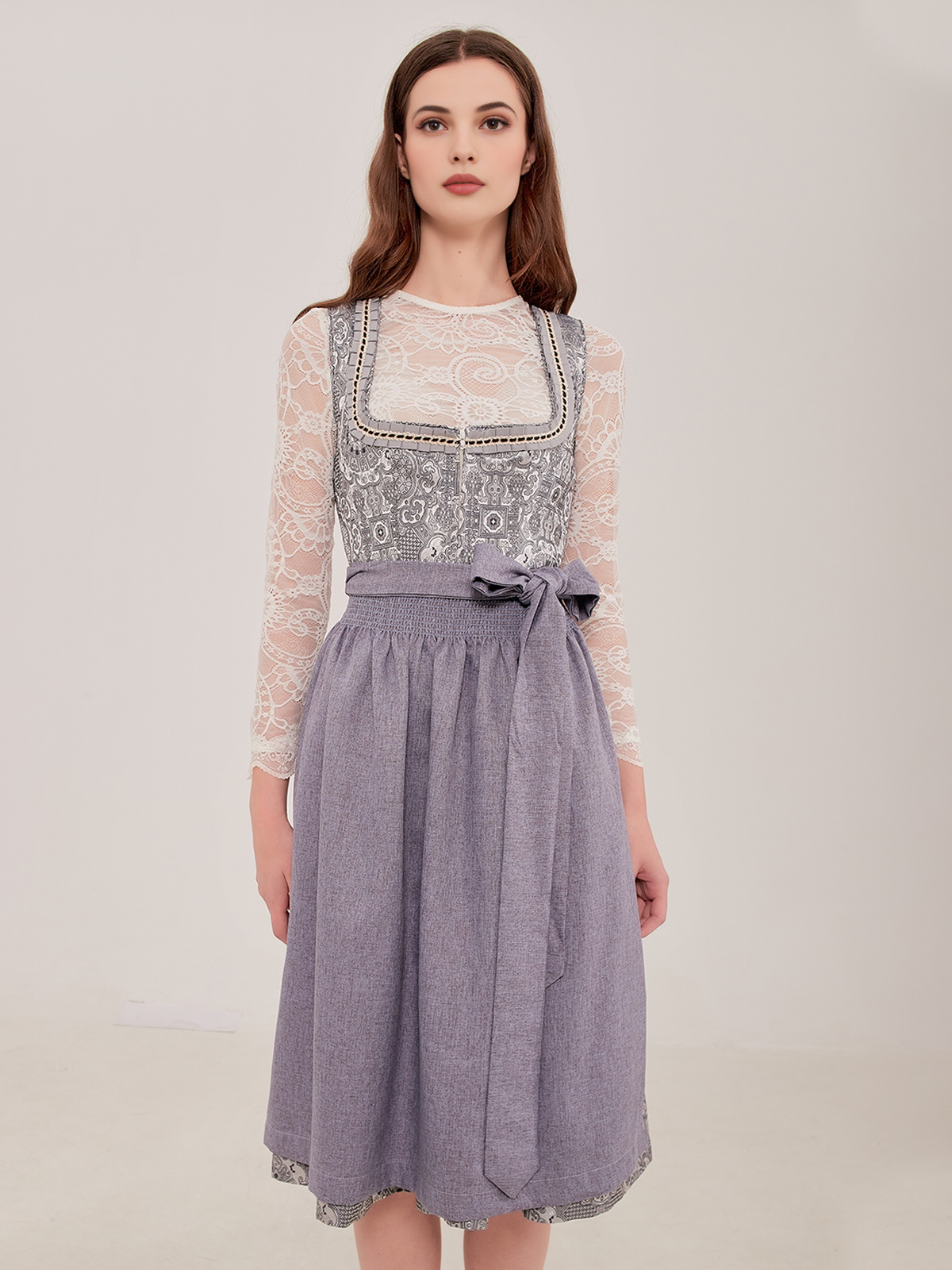 Dirndl Samt Bordeaux in Grau