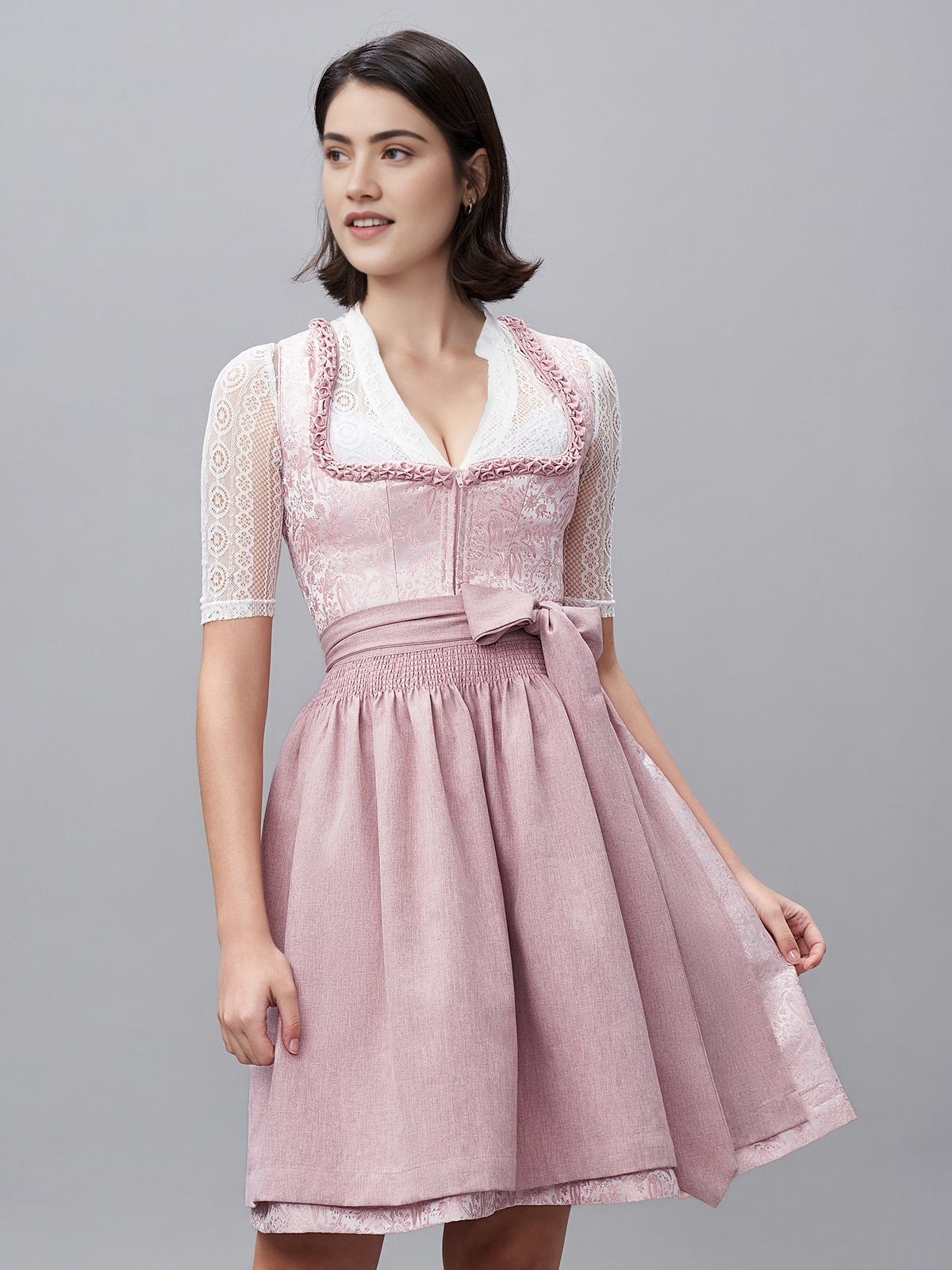 Modernes Dirndl in Jeansblau – lässig und stilvoll