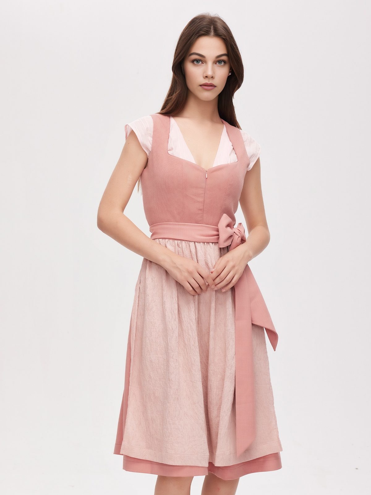 Dirndl in Rosa