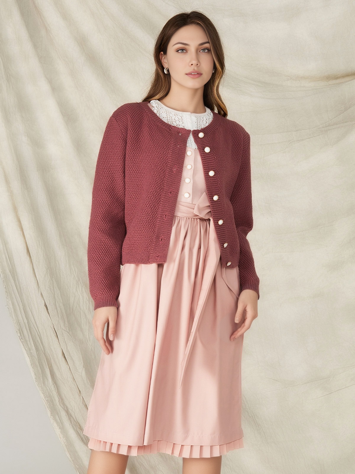 Modernes Dirndl in Lila