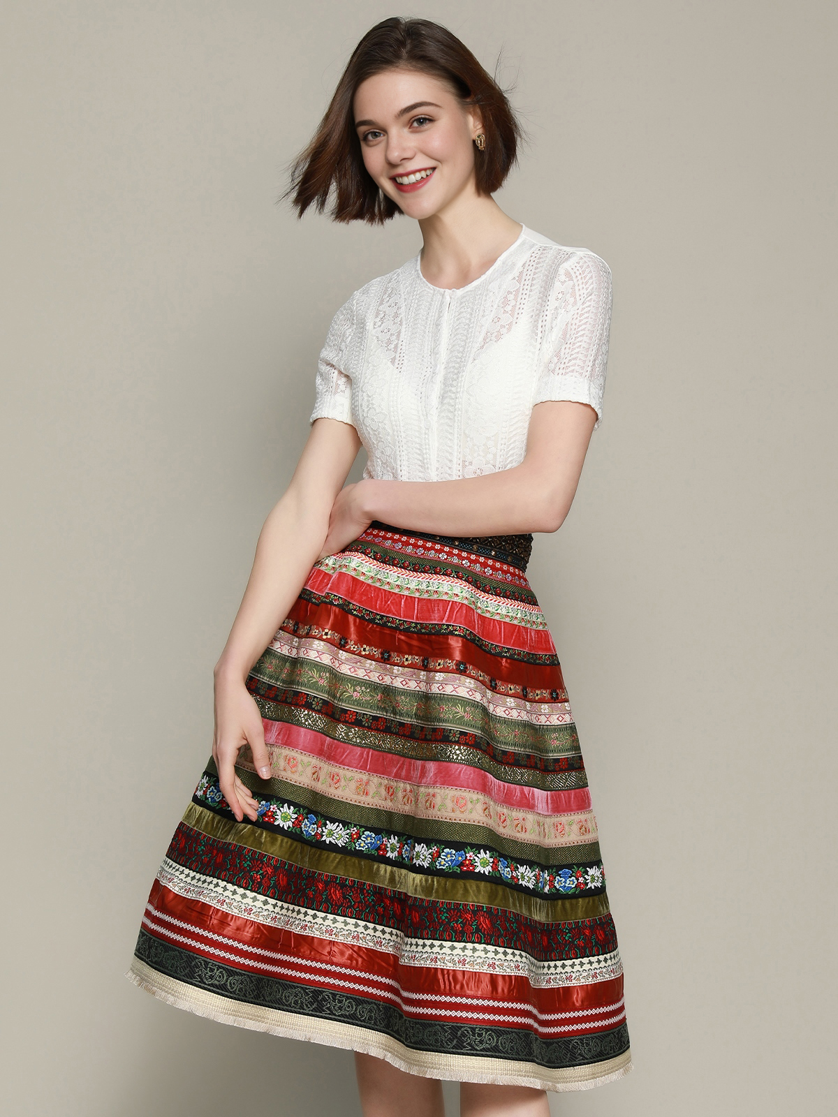 Dirndlblusen Spitze in Rot