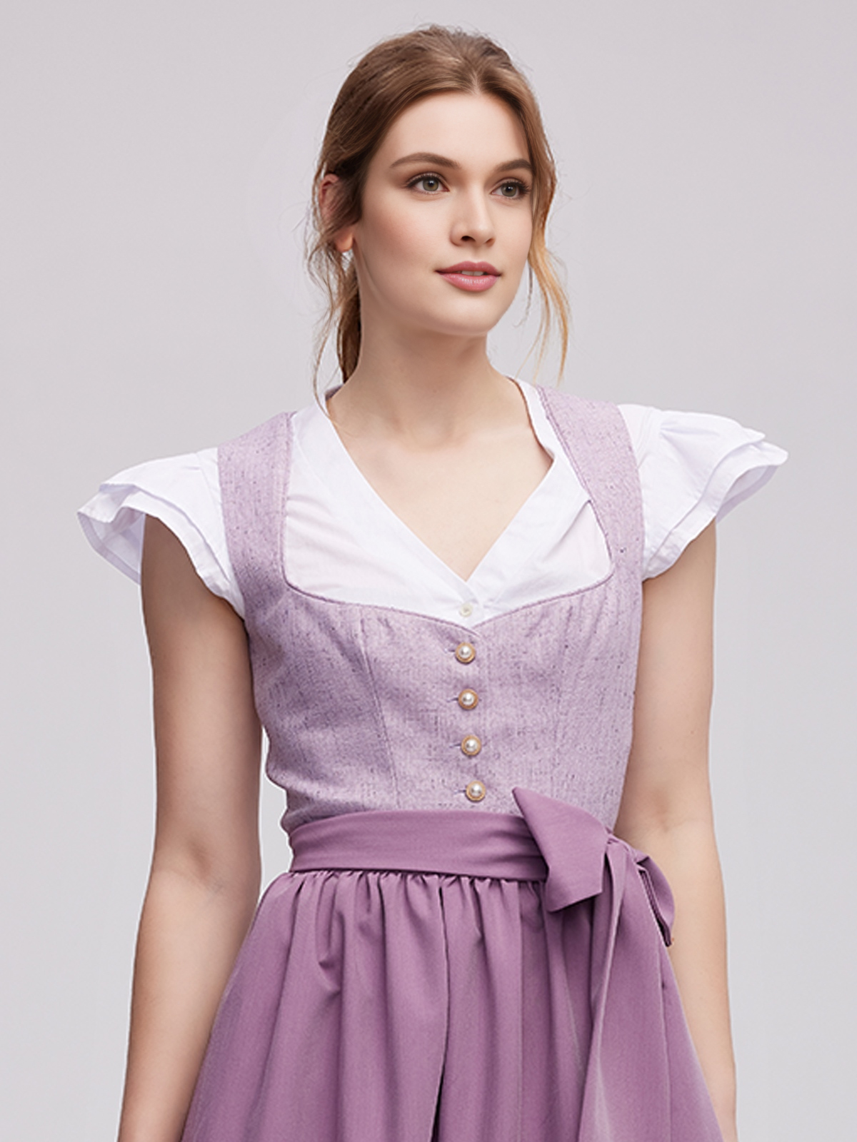 Dirndl in Lila – ein moderner Twist